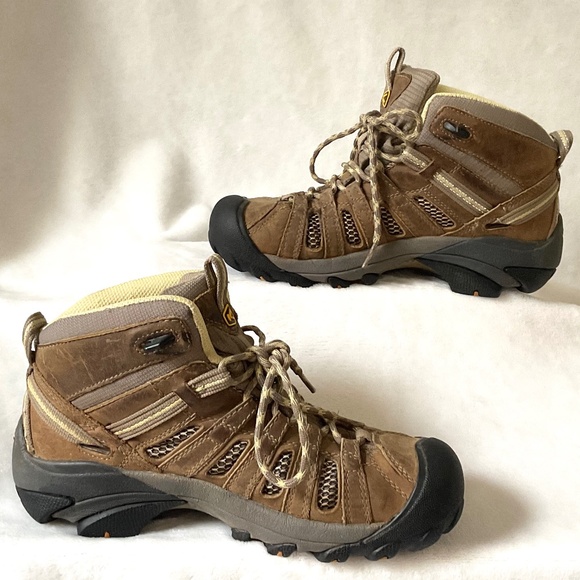 Brown Keen Women’s Voyageur Mid Height Outdoor Hiking Boots Sz 8 - Picture 1 of 14